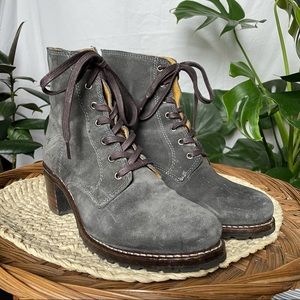 FRYE || Sabrina Lace Up Charcoal Boots
